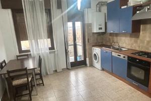 2 camere parzialmente arredato