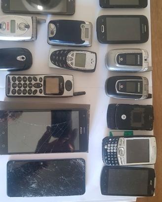 PER COLLEZIONISTI VARI TELEFONINI