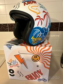 Casco jet