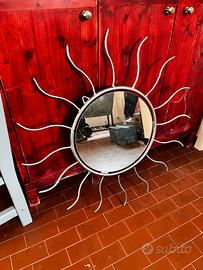 Specchio artigianale a forma di sole