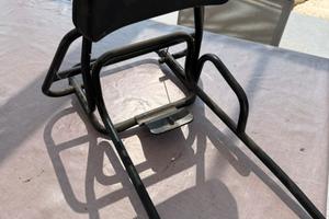 Porta pacchi cin appoggia schiena passeggero
