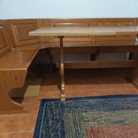 Panca tavolo e sedie