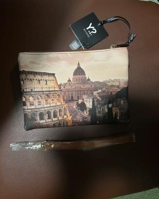 Pochette YNot? Roma