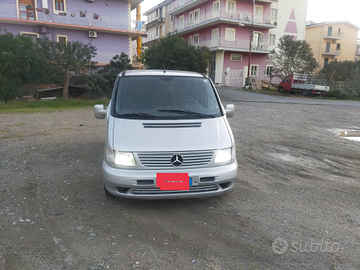 Mercedes Vito Mixto 2200. 120cv