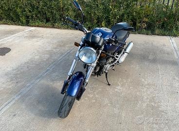 Ducati monster 600 metallic 2001