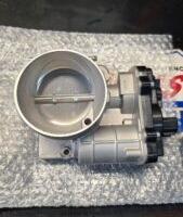 CORPO FARFALLATO HUMMER H2
