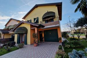 Robegano porzione laterale di villetta