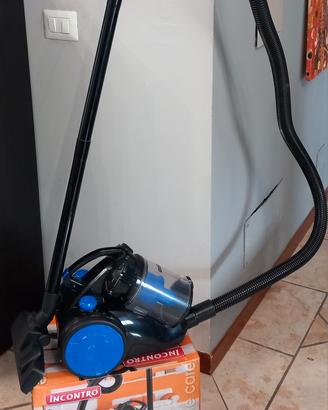 Aspirapolvere ciclonico compatto Incontro