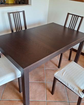 Tavolo allungabile con 4 sedie