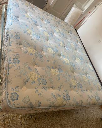 Materasso con reti in alluminio leggere