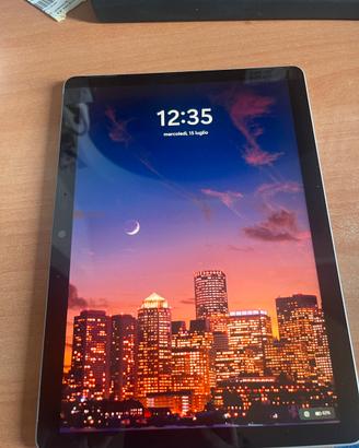 Microsoft surface GO2 10’