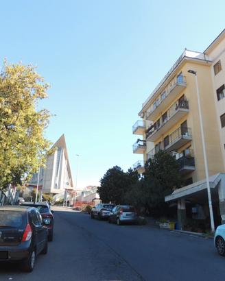Garage 50 mq Gravina zona San Paolo