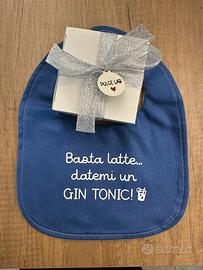 Bavaglino frase ironica Gin Tonic con scatolina