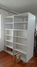 MOBILI  in truciolare melaminico e MDF