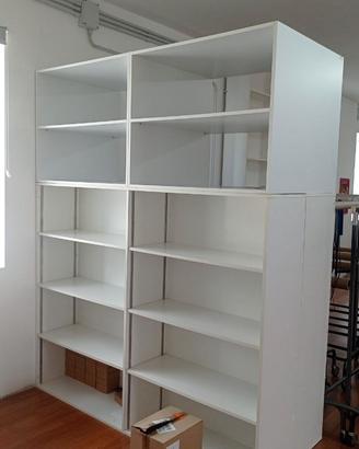MOBILI  in truciolare melaminico e MDF