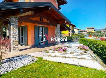 Villa a Moniga del Garda