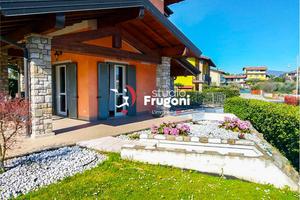 Villa a Moniga del Garda