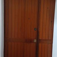 Portone in legno + serratura