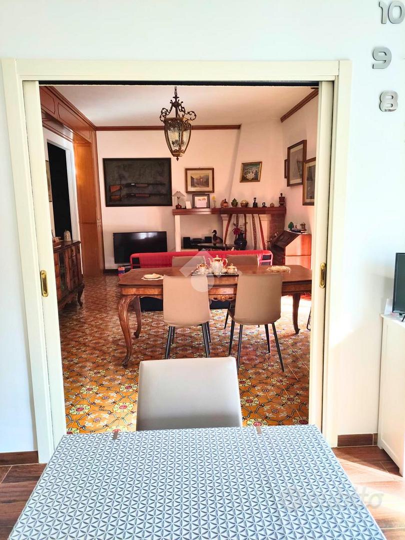 4 LOCALI A RODI GARGANICO - Altro