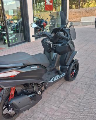 Piaggio mp3 400 hpe sport