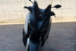 Yamaha XMax 300