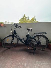 Bici elettrica Nilox da donna con batteria
