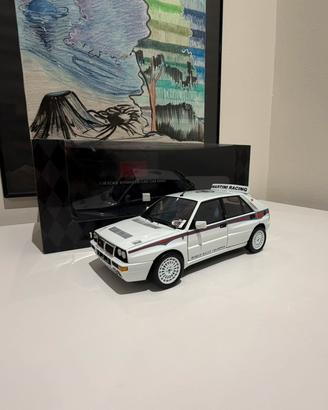 Kyosho Lancia Delta 6 prima serie in scala 1/18