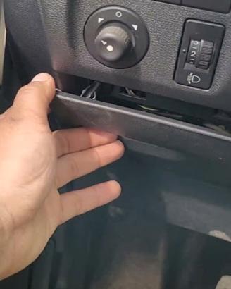 sportello presa obd Citroen 