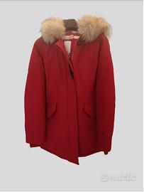 Parka lungo con cappuccio.