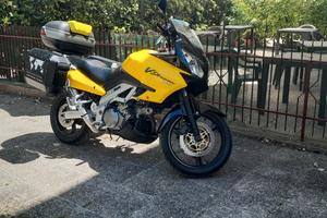 Suzuki v strom 1000