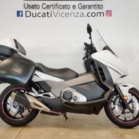 HONDA Integra 750 DCT