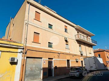 3 LOCALI A SASSARI