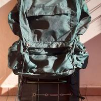 Zaino da escursionismo con telaio esterno vintage