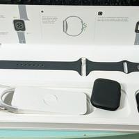 Apple Watch 8 - 45mm GPS - Nero