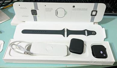 Apple Watch 8 - 45mm GPS - Nero