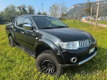 Mitsubishi L200 2.5 Double Cab intense
