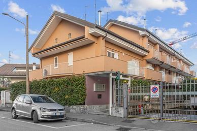 Villetta a schiera di 180 m² con 5 locali e box au