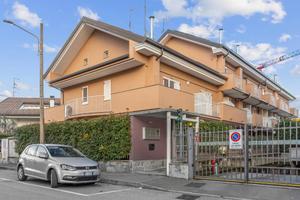 Villetta a schiera di 180 m² con 5 locali e box au