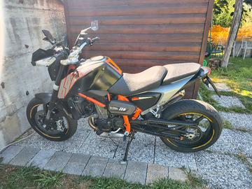Duke 690 