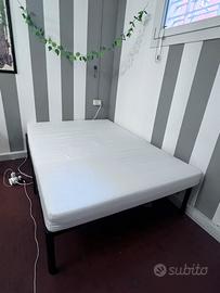 Letto e materasso matrimoniale