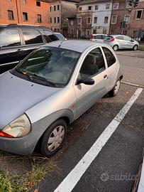 Ford Ka 2000 gomme nuove e revisione – 450 €