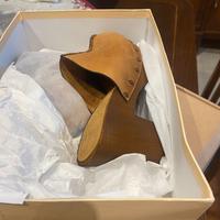 Zoccolo legno e pelle