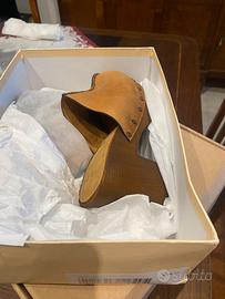 Zoccolo legno e pelle