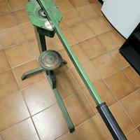 Macchinetta  tappatrice