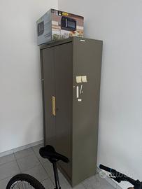 Armadio in ferro da officio officina