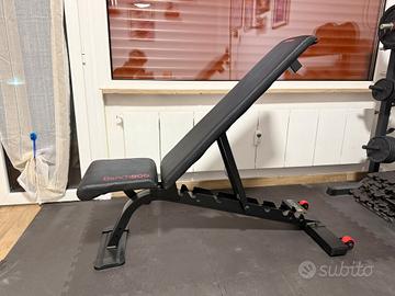 Postazione completa con panca regolabile