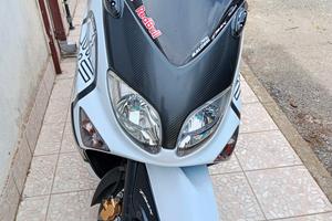YAMAHA TMAX
