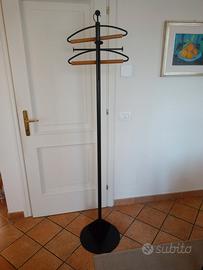 attaccapanni in ferro da terra