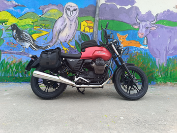 Moto Guzzi V7 II 2016