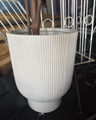 Vaso bianco moderno in argilla